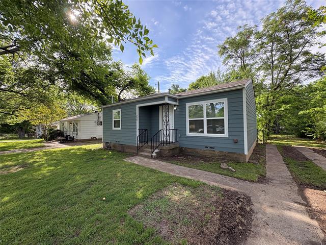 Photo - 206 W Sliger Dr