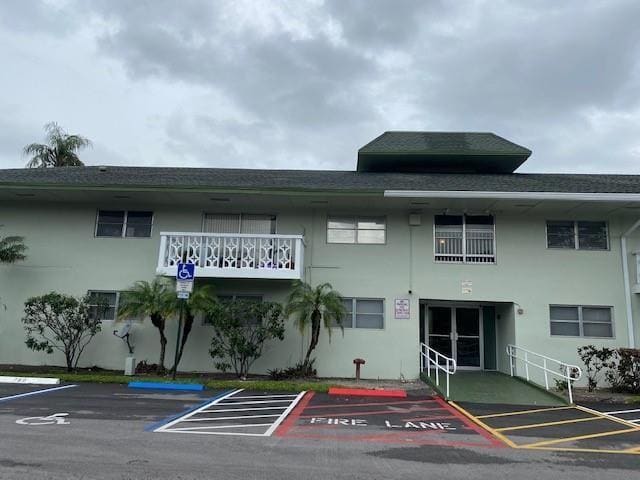 Building Photo - 4200 NW 3rd Ct Unit 126