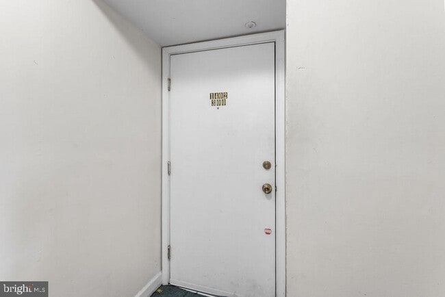 Photo - 1402 E Baltimore St Unit 300