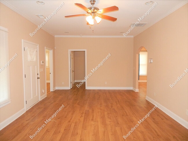 Photo - 1420 Lakewood Ave SE