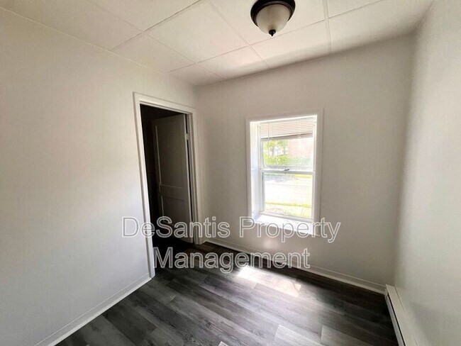 Photo - 505 Dawson Ave