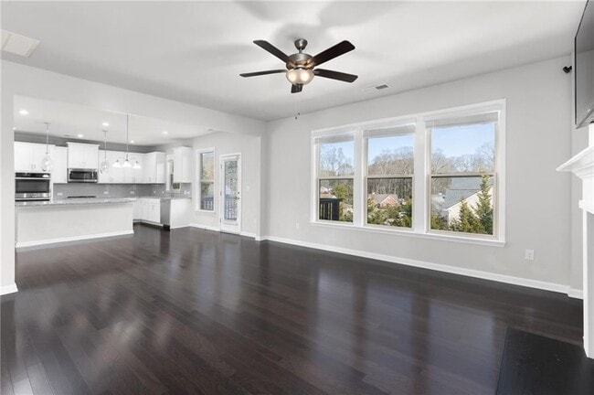 Photo - 4411 Claiborne Ct