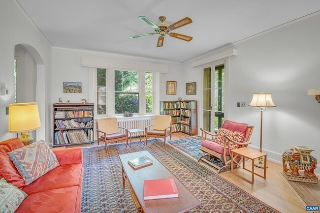 Photo - 502 Park Hill