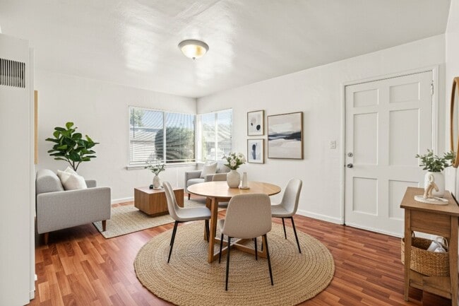 Building Photo - Renovated 1-Bedroom with Gated Parking & G... Unit 2351