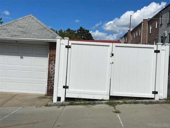 Photo - 53-84-84 63rd St