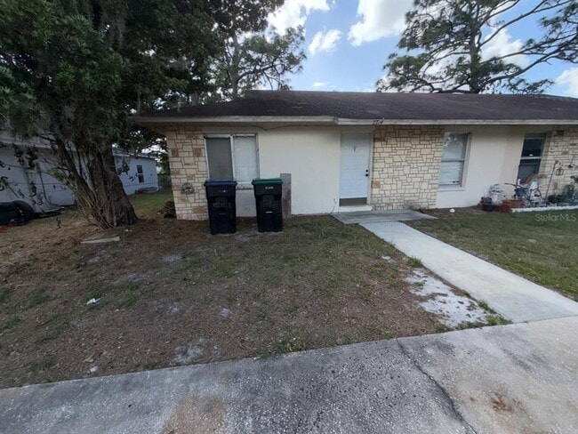 Building Photo - 2714 Adela Ave