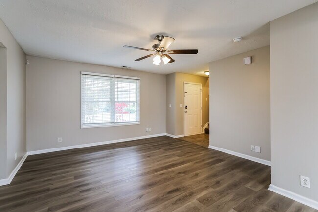 Photo - 6220 Maravian Dr