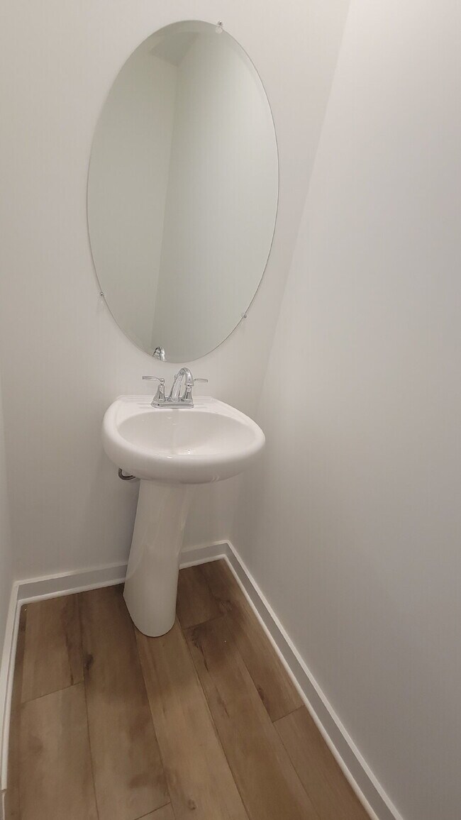 Photo - Section 8 Welcome!! "Chic Comfort Awaits: 3-Bedroom Haven with Granite Elegance in Huntsville"