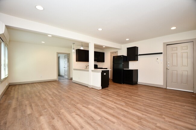 Photo - 1011 Enid St Unit 2