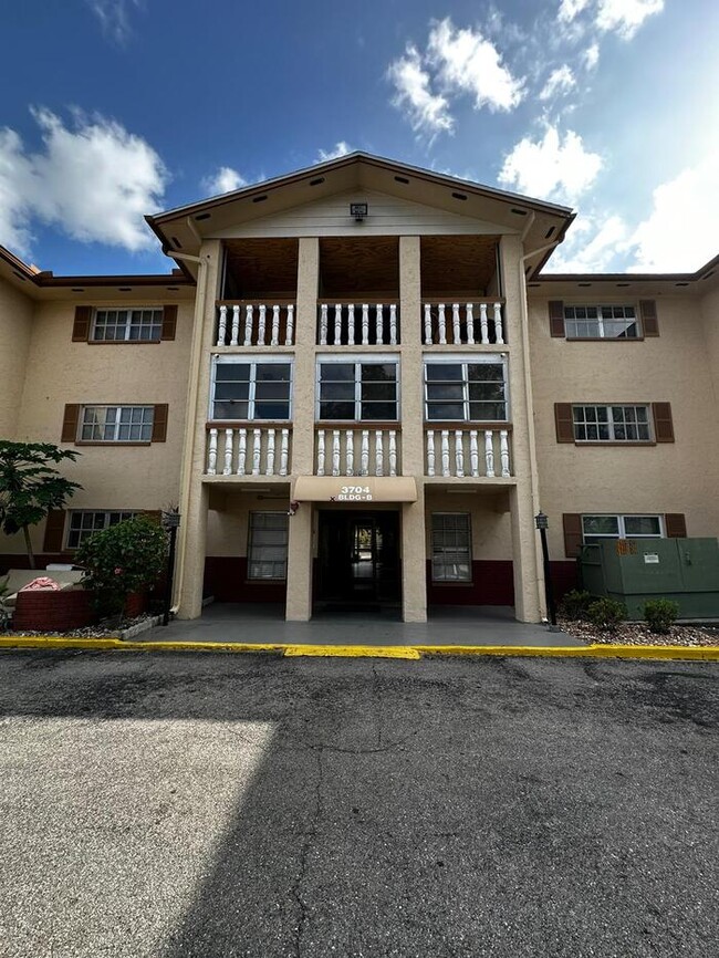 Photo - 3704 Broadway Unidad Apt 112-A