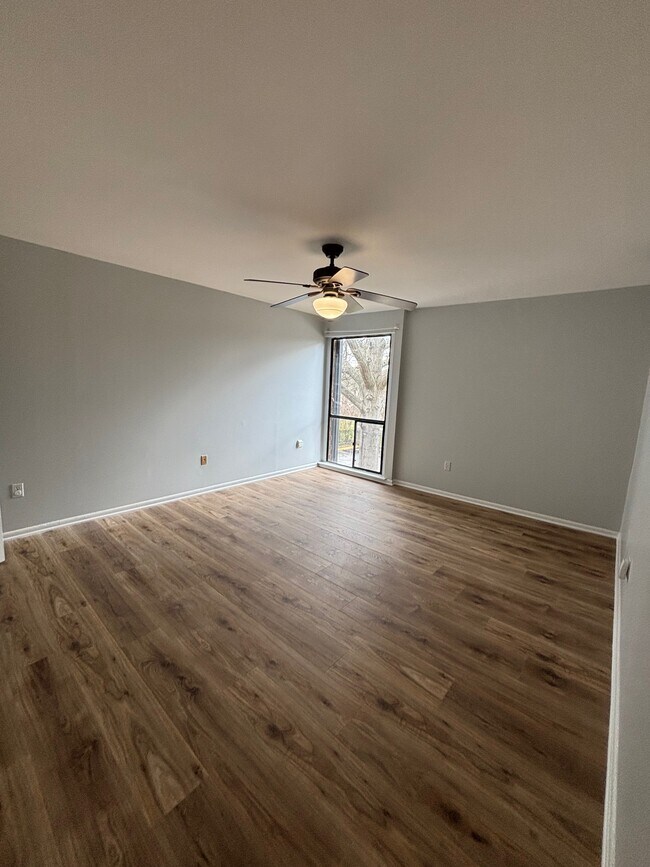 Photo - 2114 Bonnywood Ln Unit 203