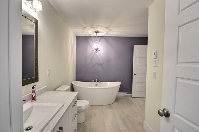 Photo - 396 Glengrove Rd