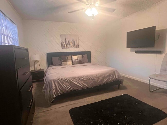 Photo - 4701 Flat Shoals Rd