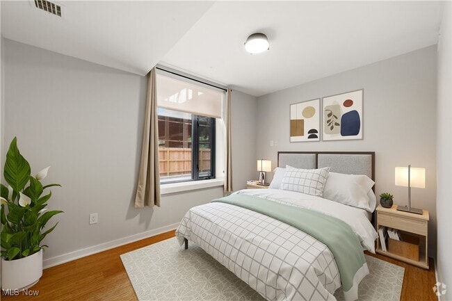 Building Photo - 2044 Random Rd Unit 101 Rental