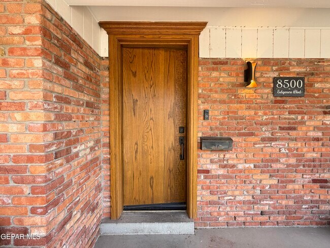 8500 Edgemere Blvd