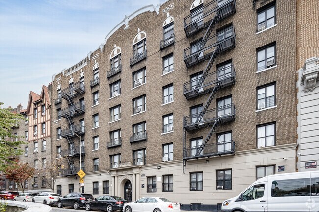 Photo - 812 Riverside Dr