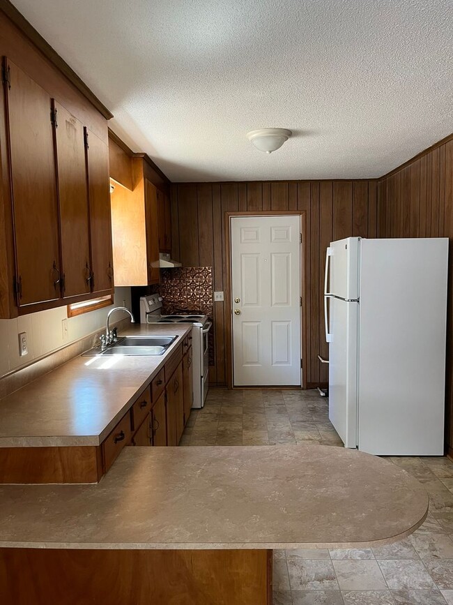 Photo - nlucas417 Unit 417-A North Lucas St