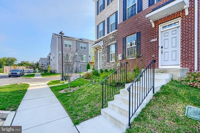 Photo - 2718 Lanham Hill Cir
