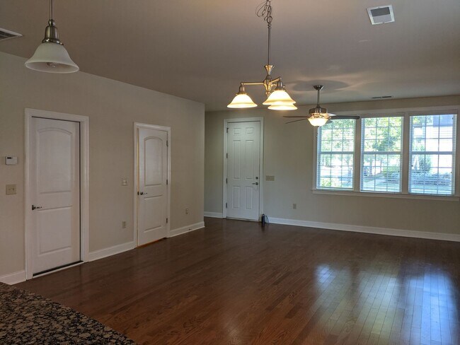 Photo - 3 Bedroom End Unit with Garage!