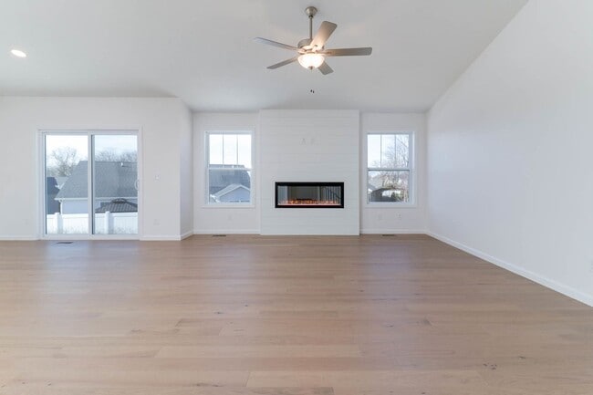 Photo - 2503 Treeline Drive