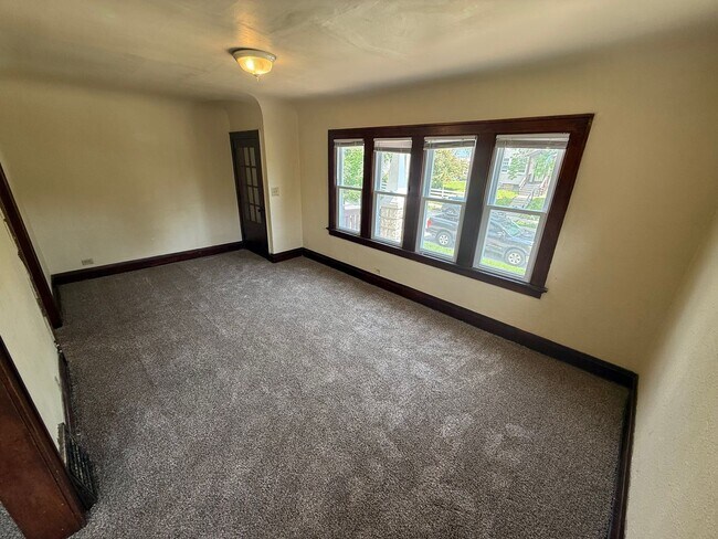 Photo - 1817-1819 N 36th St. Unidad 1817 N 36th St.