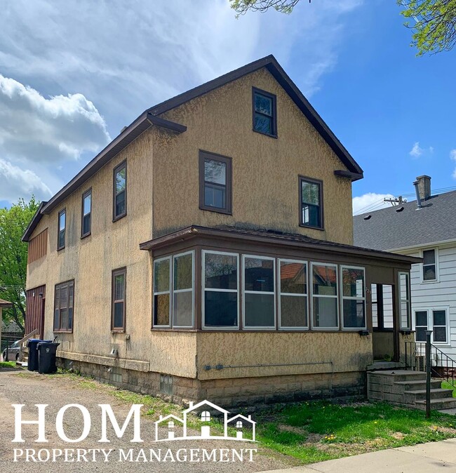 Building Photo - 325 E Plum St Unit 325.5