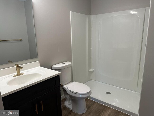 Photo - 1885 Johnson Rd