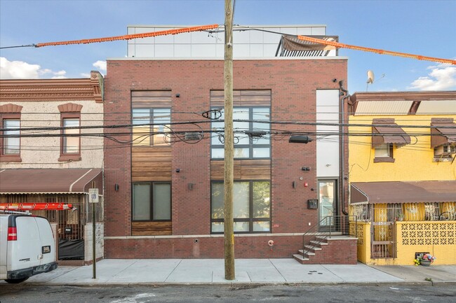 Photo - Aston Lofts