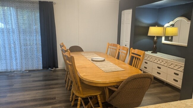Photo - 3 Bedroom home with 2 car detached garage