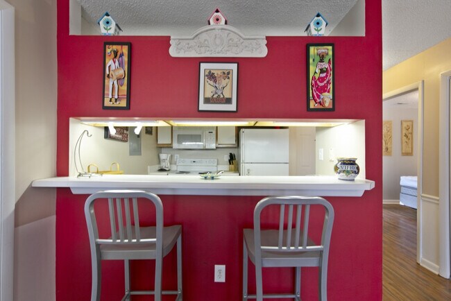 Photo - Room in Condo on University Ct