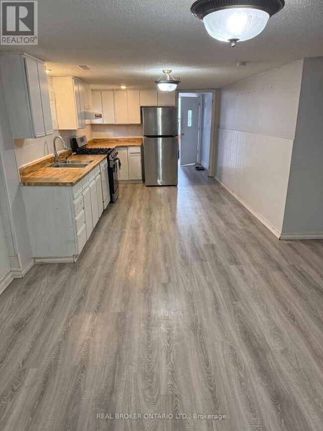 Photo - 136 Cabana Dr