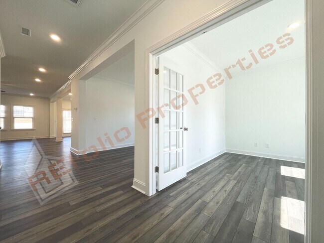 Photo - 709 Hardin Hill Lane