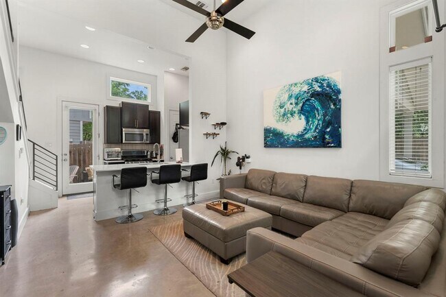 Photo - 1602 Chestnut Ave