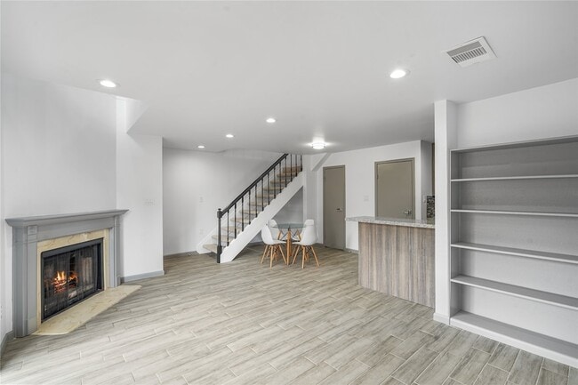 Photo - 10615 Briar Forest Dr Unit 102