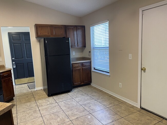 Photo - 3638 Lumberjack Cir N