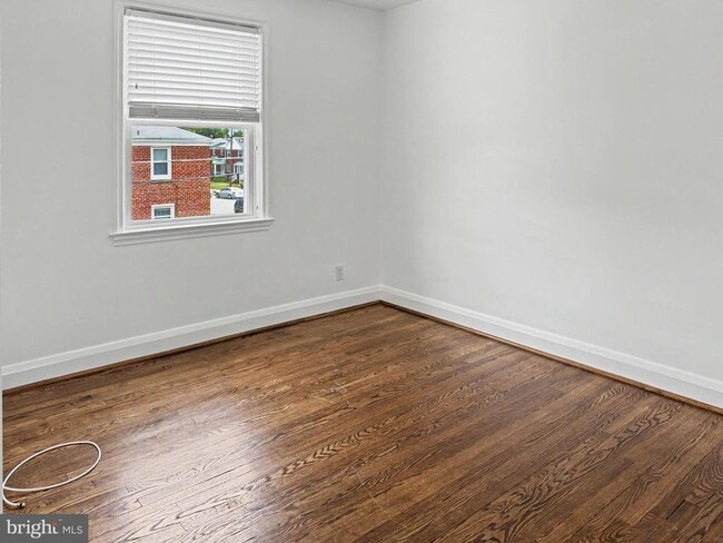 Photo - 211 Cherrydell Rd
