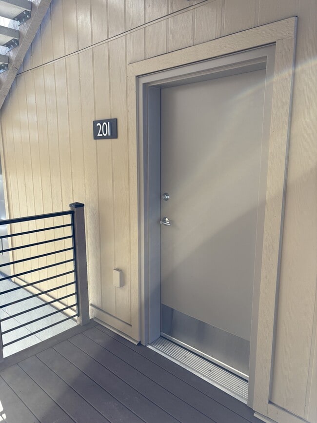 Photo - 156 Alpine Ln Unit 201