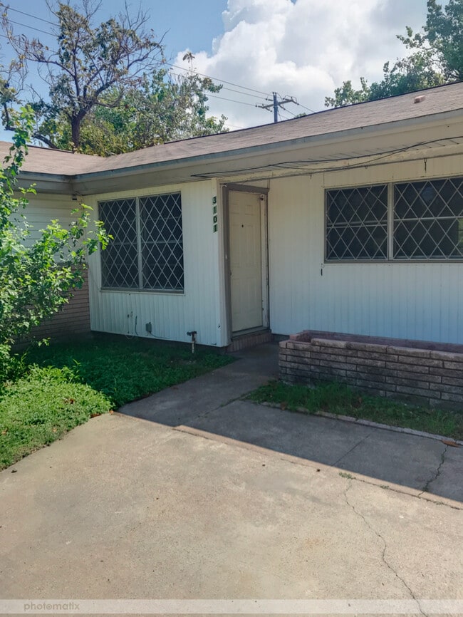 Photo - 3101 7th Ave N