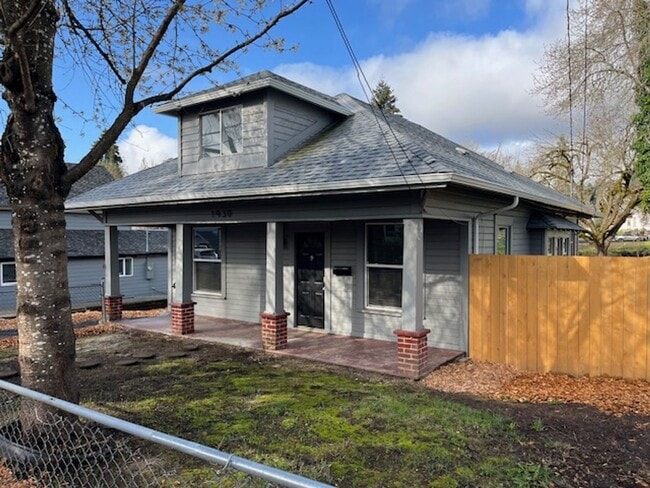 Photo - 3 Bedroom 2 Bath Forest Grove OR