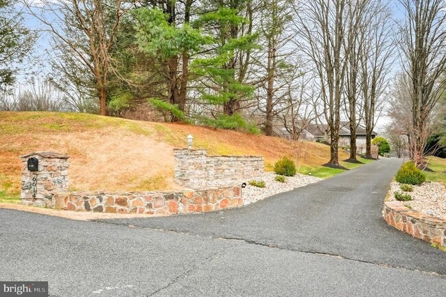 Photo - 6614 Corina Ct