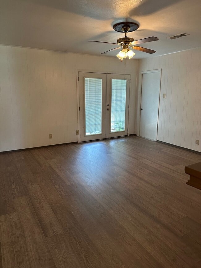 Photo - 6003 Heatherbrook Dr