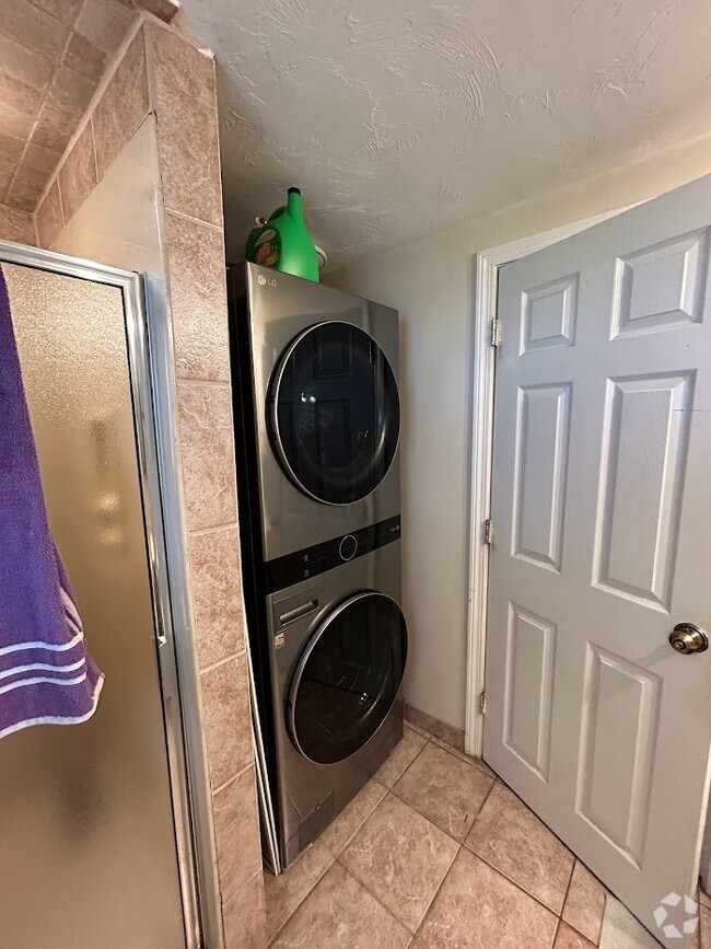 Building Photo - 14 Cedarcrest Rd Unit 1 Rental