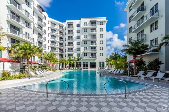 Building Photo - ArtSquare at Hallandale Rental