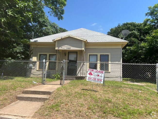 Building Photo - Bonus room, East Waco Rental