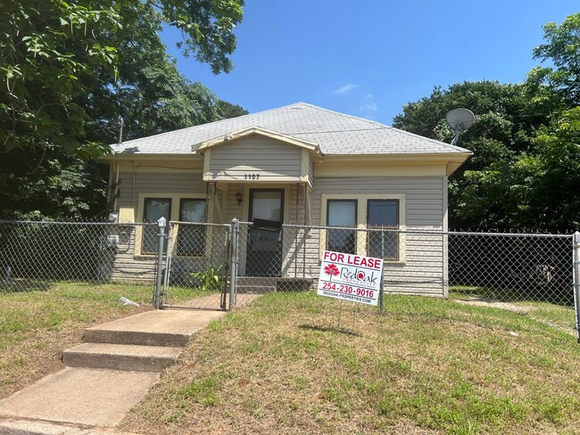 Bonus room, East Waco - Bonus room, East Waco House