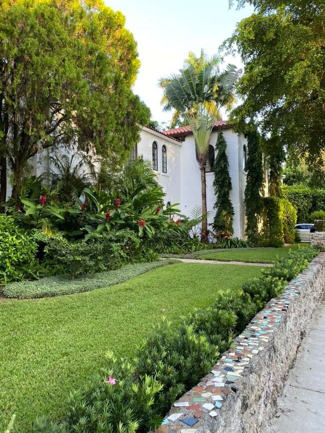 Photo - 2839 SW 25th Ter