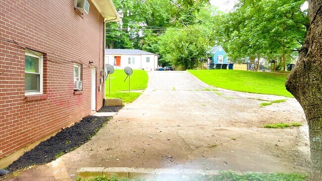 Photo - 2744 Miles Cir Unit 2746