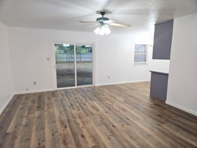 Photo - Cute 3 Bedroom in Euless