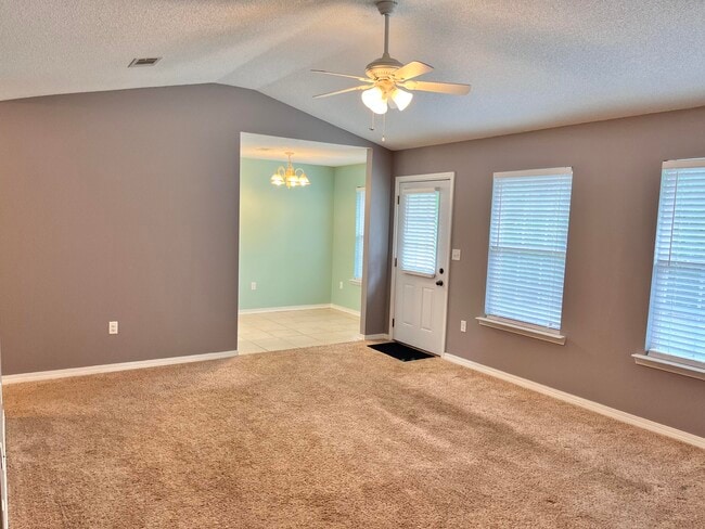 Photo - 112 Split Creek Dr