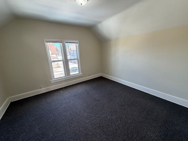 Photo - 825 Scott Ave Unidad Scott, 825A